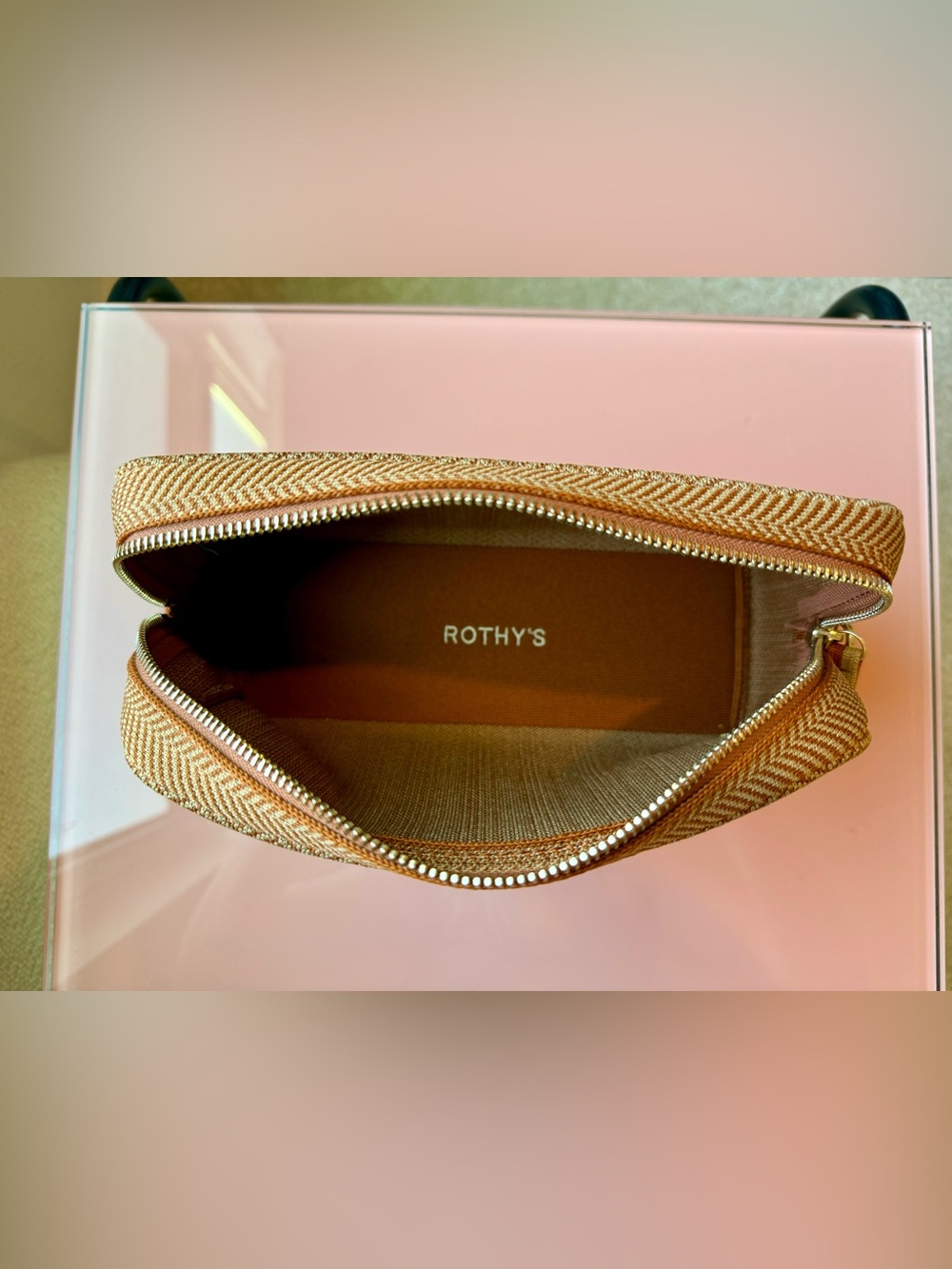 Rothy’s The Universal Pouch in Amber Herringbone | NWOT 🤎 - Picture 2 of 9